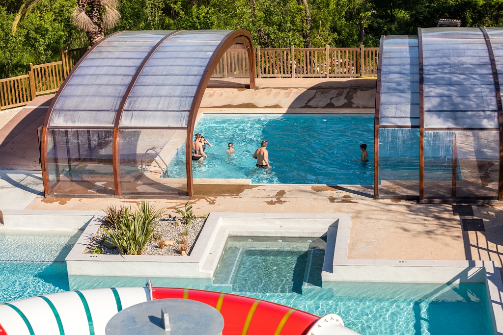 Piscine semi-couverte à Argelès sur Mer